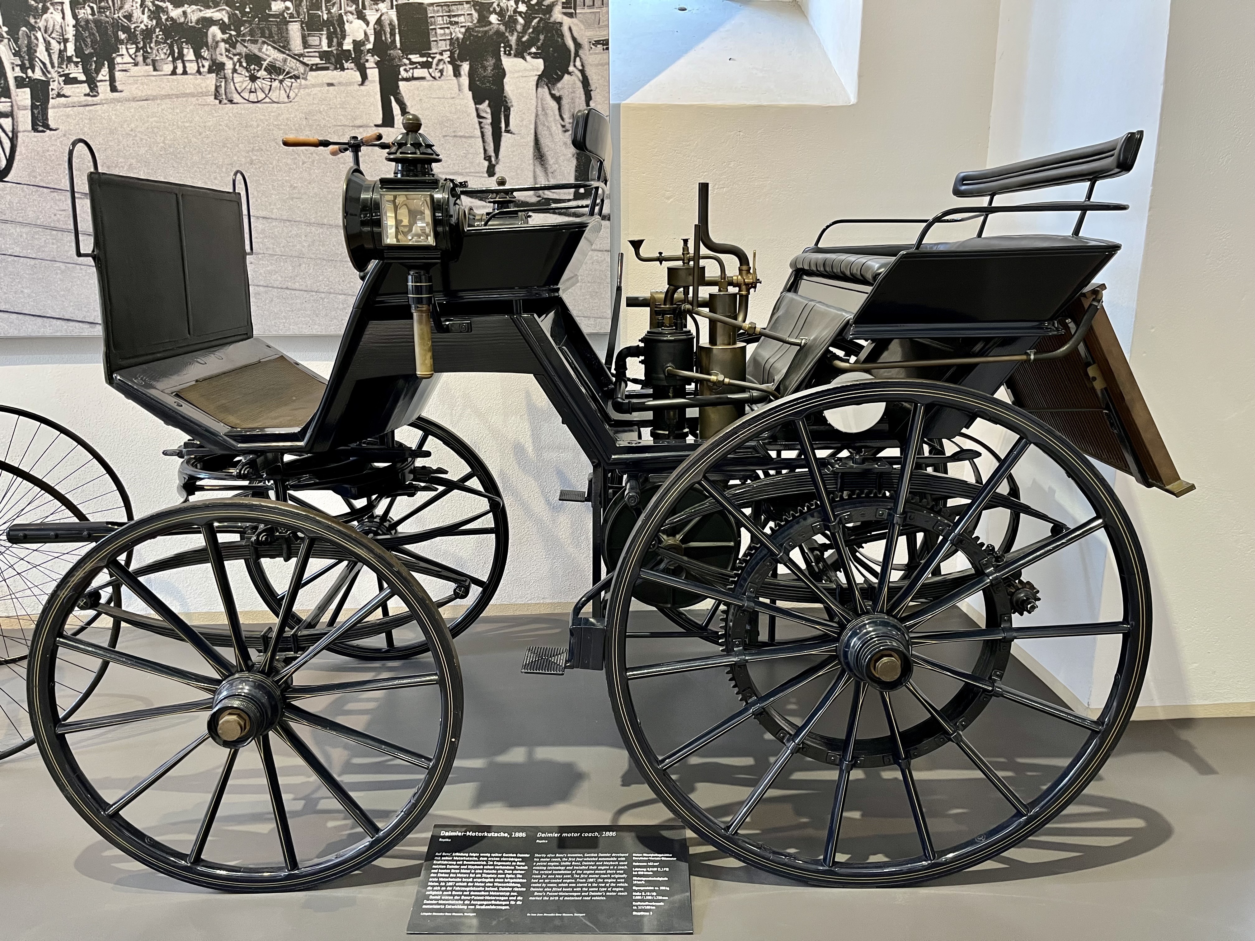 Daimler-Motorkutsche im Verkehrsmuseum Dresden, 1886, Replika, Leihgabe Merceds-Benz Museum, Stuttgart