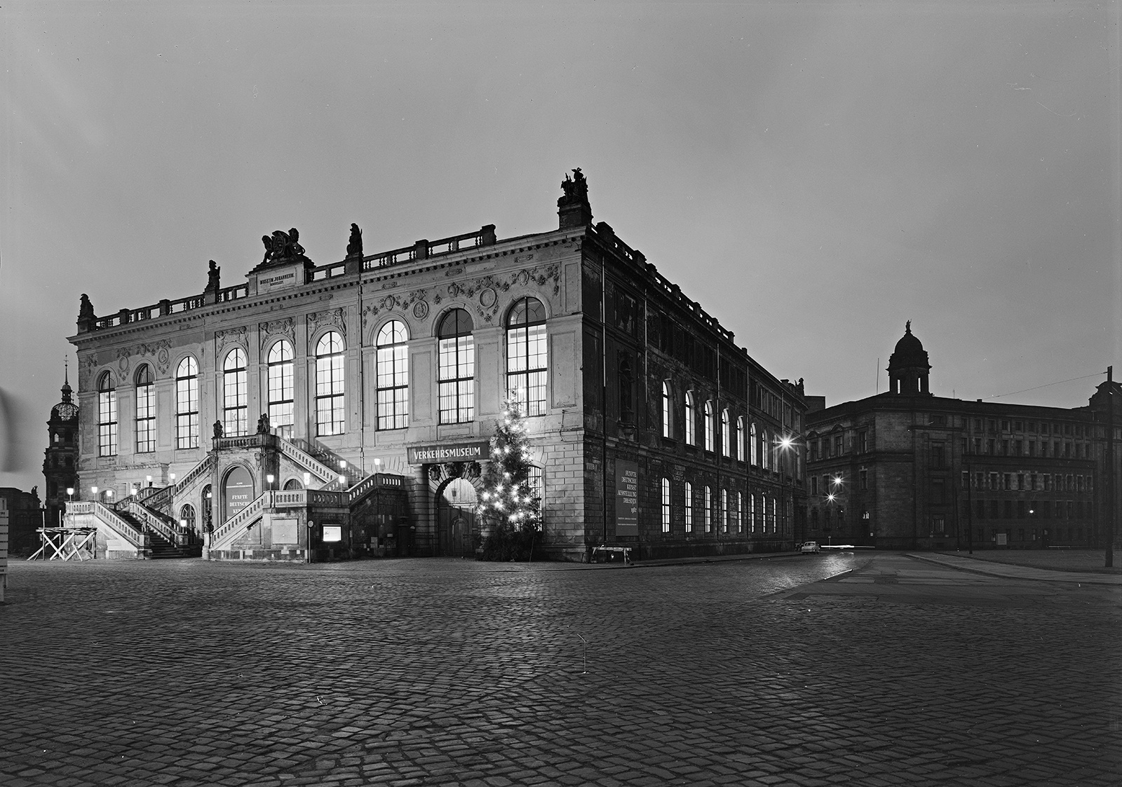 Johanneum bei Nacht 1962